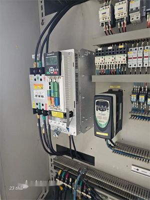 Bon prix Le moteur à fréquence variable INOMAX VFD avec régulation directe du couple ACS880-01-038A-3 en ligne